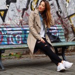 street looks για πάρετε μερικές ιδέες για το πως μπορείτε να συνδυάσετε την καμπαρντίνα με τις must τάσεις της χειμερινής σεζόν 2015-16