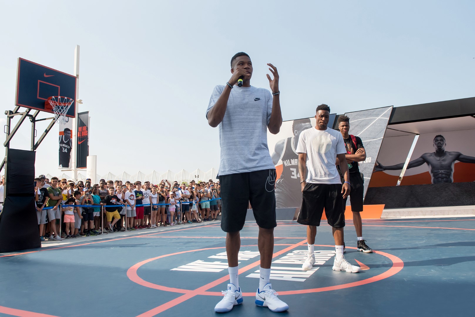Nike_AntetokounBros 2017_8
