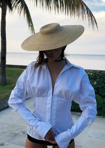 beachwear-trends-256489-1525266977817-image.500x0c