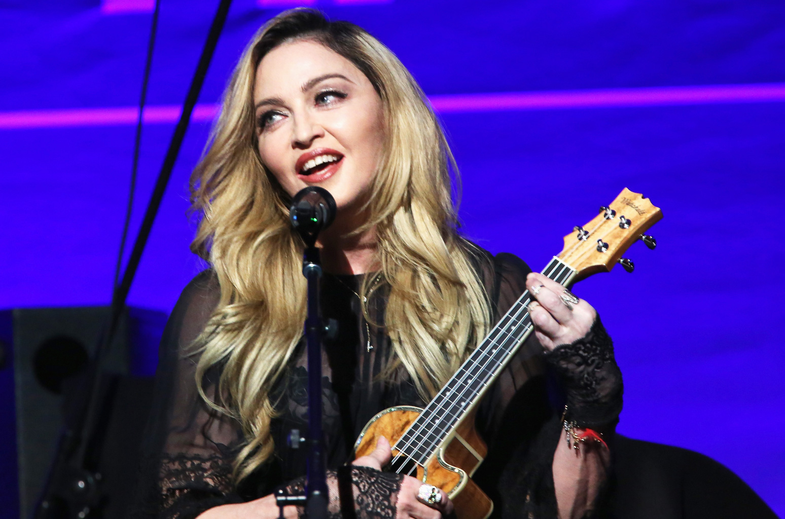 Madonna-performs-at-the-5th-Annual-Sean-Penn-Friends-HELP-HAITI-HOME-Gala-2016-billboard-1548