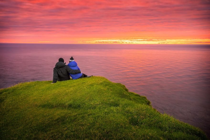 northern-lights-couple-proposal-dale-sharpe-7-58c1630878f70__880