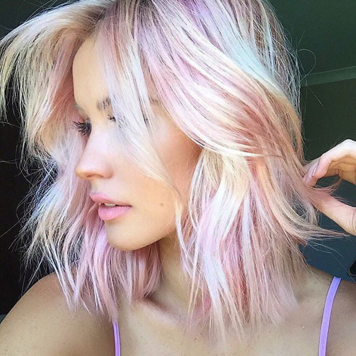 Holographic-hair-are-here-and-its-the-hottest-hair-trend-of-2017-58ec9b0f5e67a__700