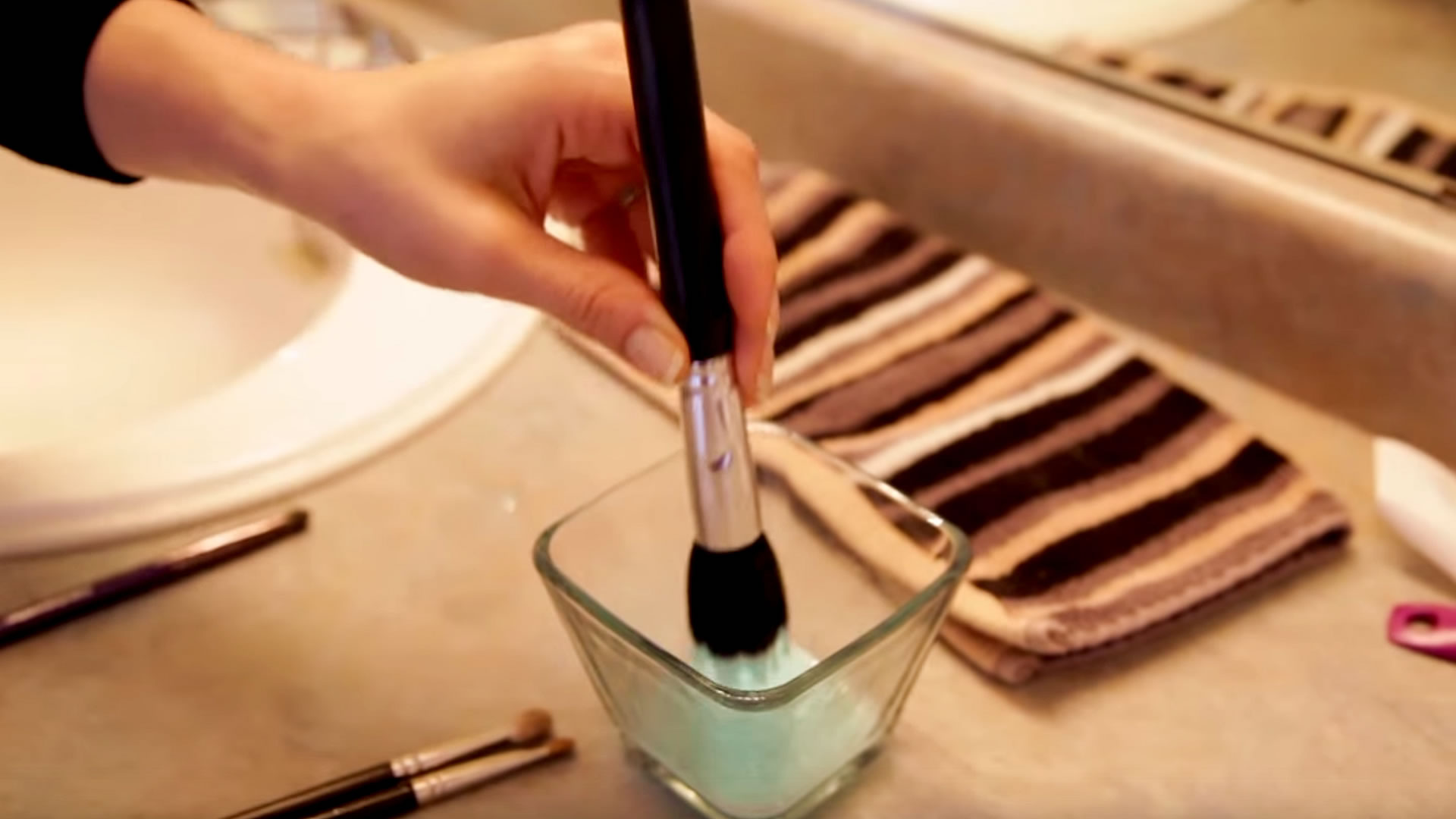 make-up-brush-washed