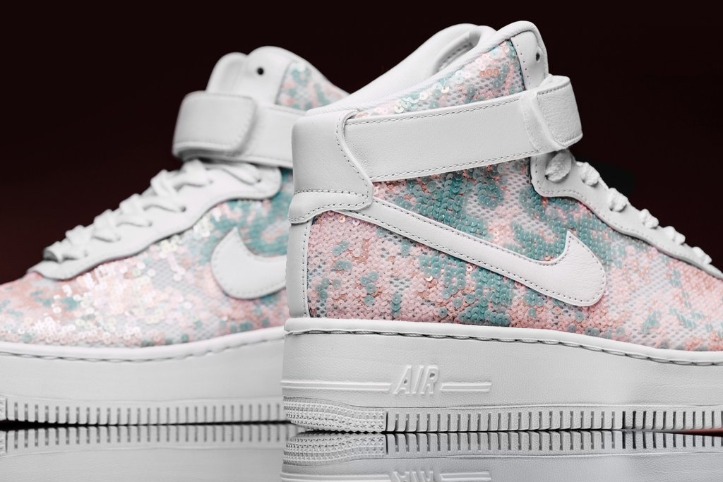 nike_womens_air_force_1_upstep_white_june_23_2017-6_94dcb404-091e-46da-96fd-068e6c1bdbcd_1024x1024