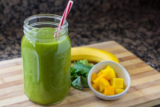 tropical-green-smoothie-recipe-7599