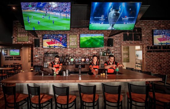 Buffalo Wings & Rings_2