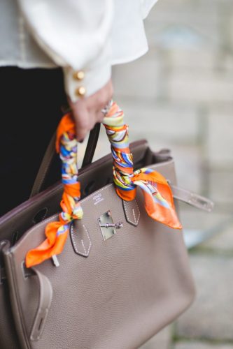 How-to-tie-silk-scarf-round-bag-fashion-blogger-london-street-style-sweatshirts-and-dresses-hermes-birkin-6-683x1024