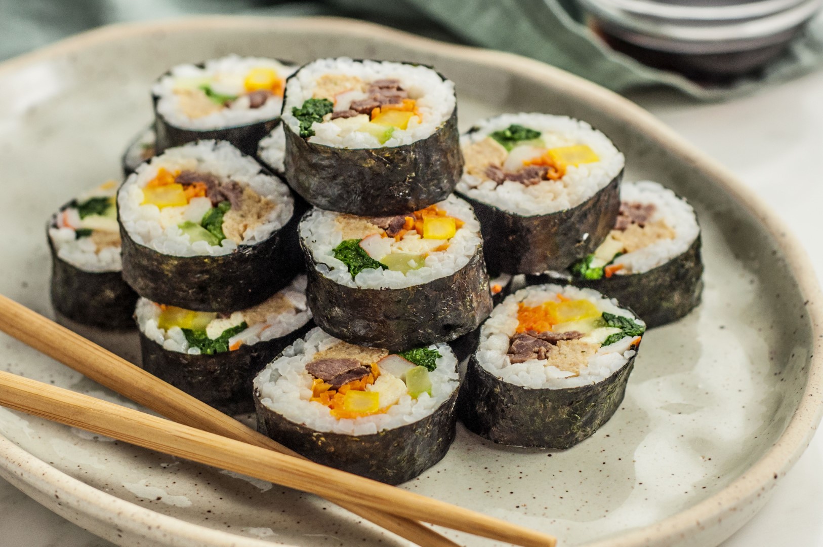 kimbap-korean-sushi-rolls-2118795-Hero-5b7dbdd346e0fb00250718b8